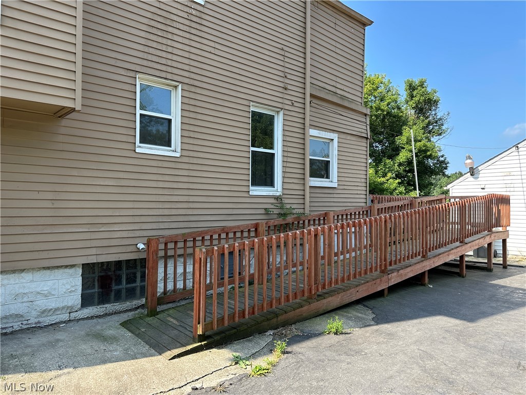 110 Halls Heights Avenue Youngstown OH 44509