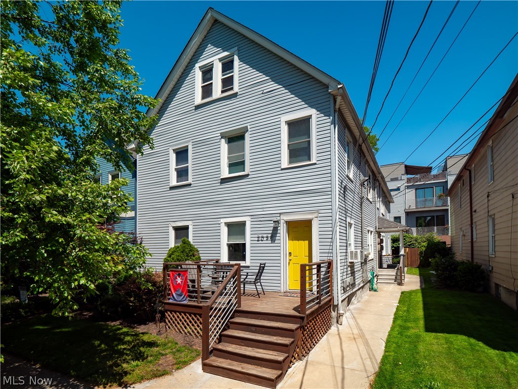 2037 W 11th Cleveland OH 44113