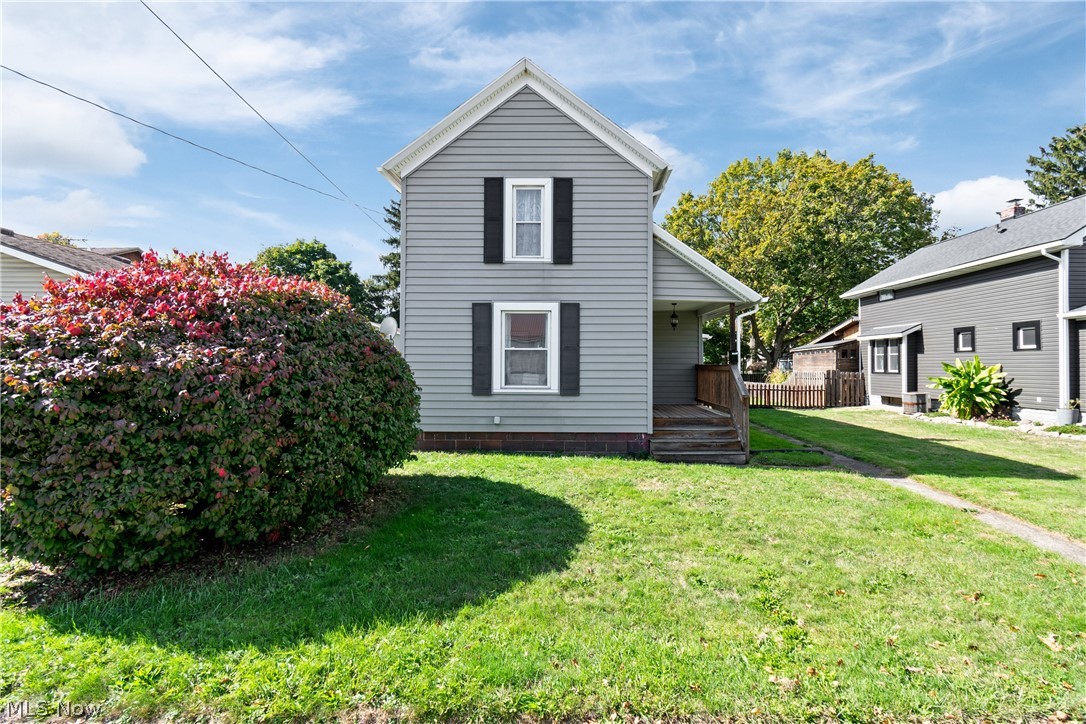 132 31st Street SW Barberton OH 44203