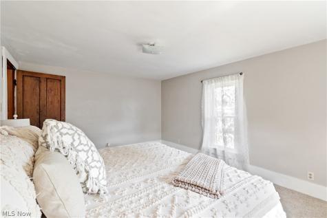 132 31st Street SW Barberton OH 44203