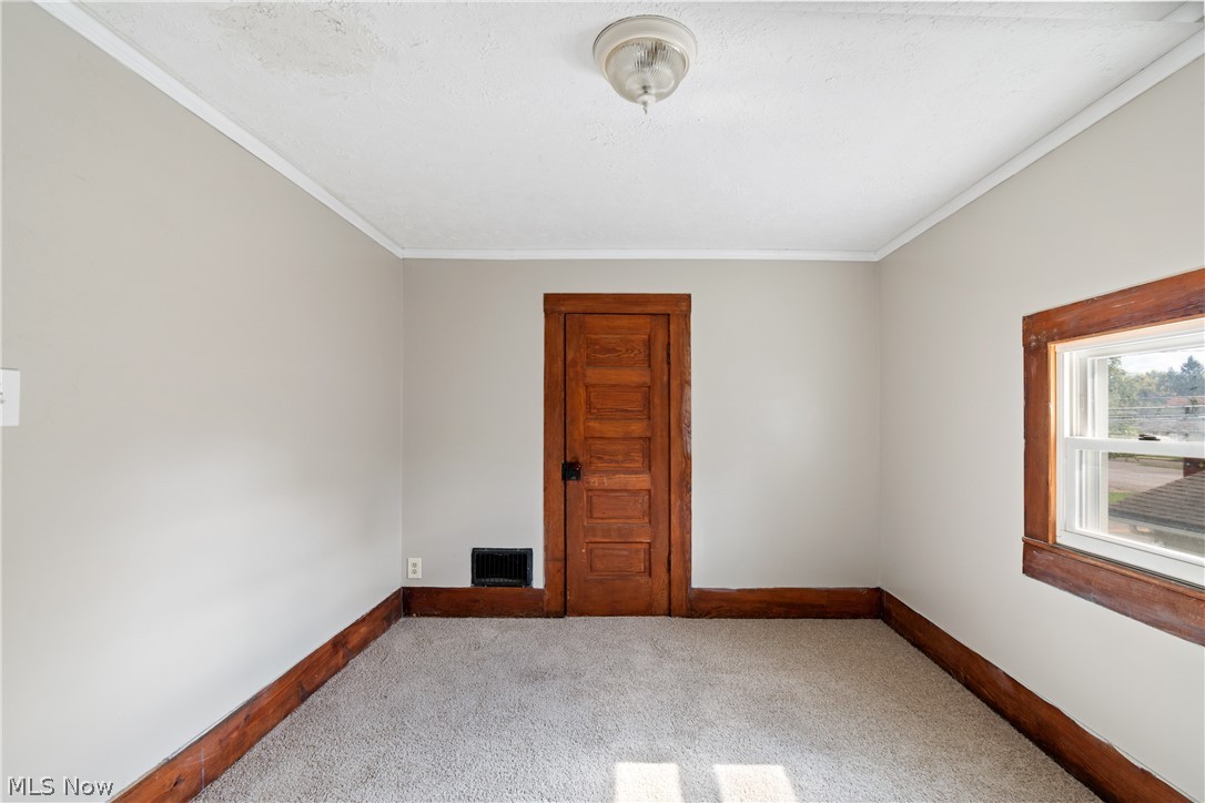 132 31st Street SW Barberton OH 44203