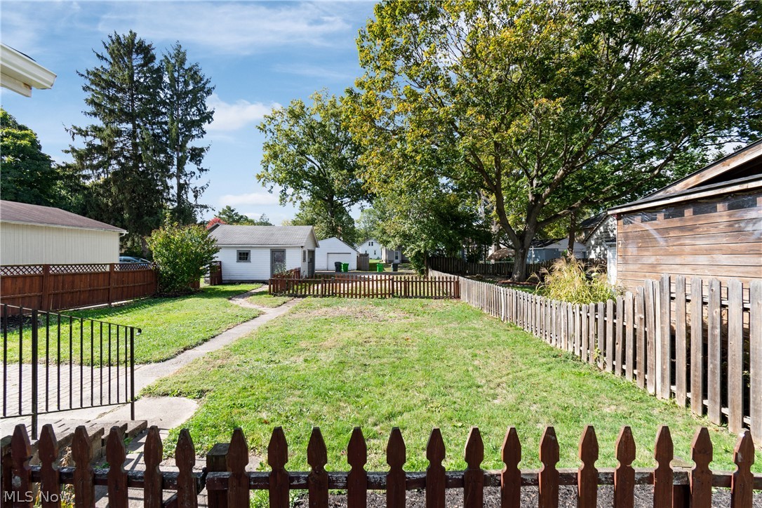 132 31st Street SW Barberton OH 44203