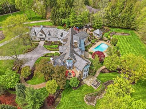 809 Village Trails Gates Mills OH 44040
