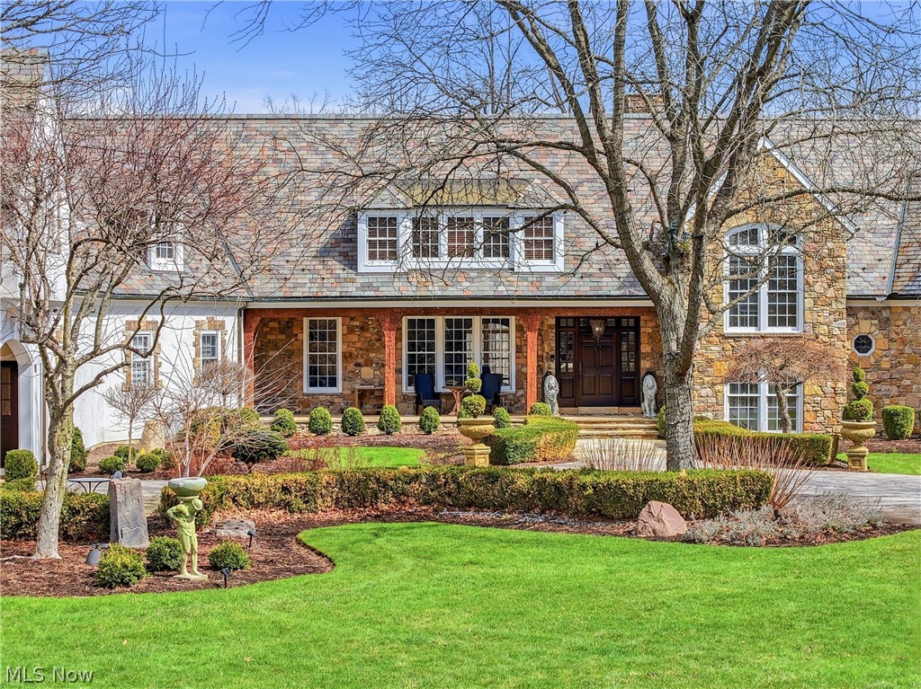 809 Village Trails Gates Mills OH 44040