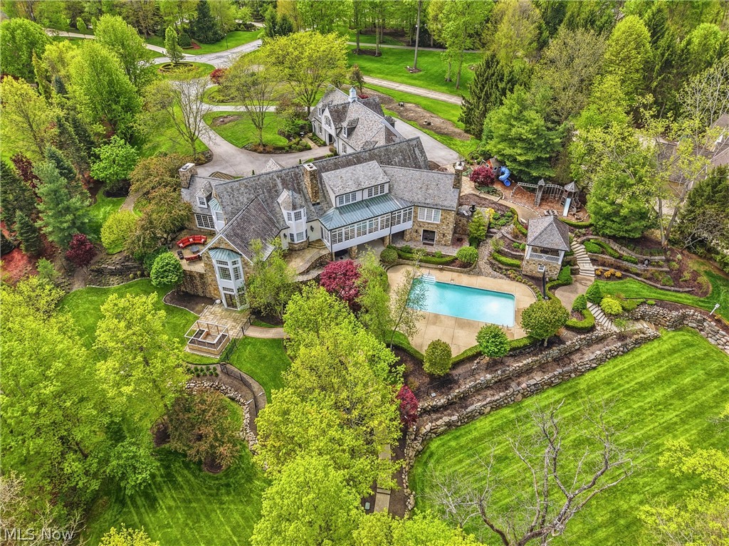 809 Village Trails Gates Mills OH 44040