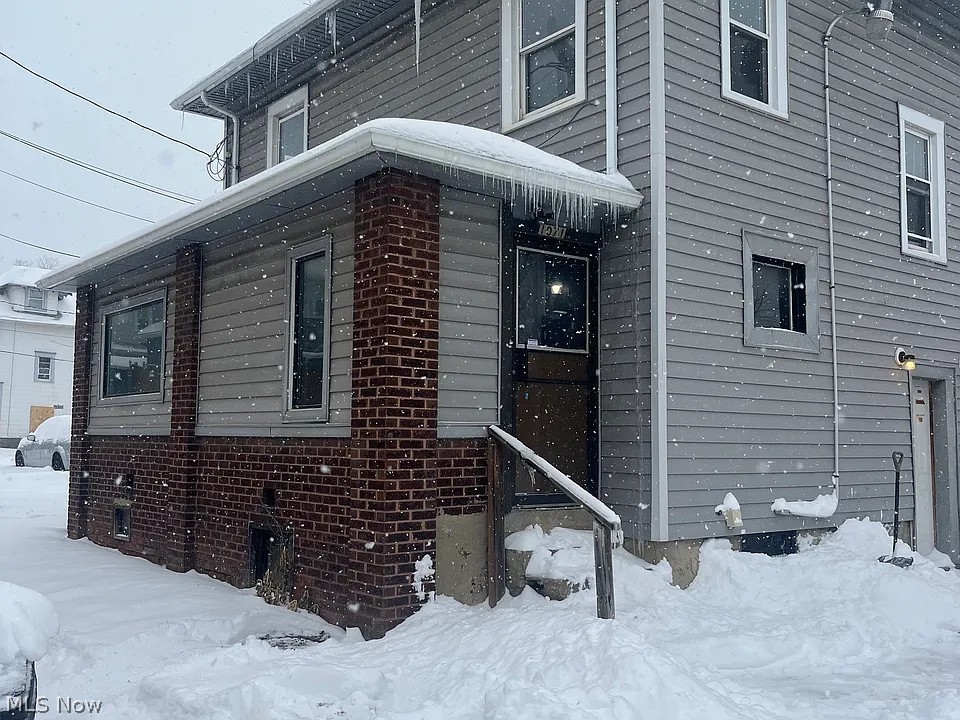 1071 Fairbanks Place Akron OH 44306