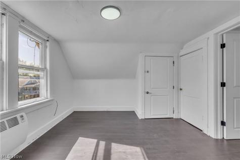 414 E 148th Street Cleveland OH 44110
