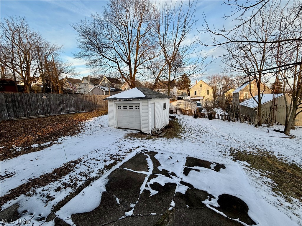 2157 10th Street SW Akron OH 44314