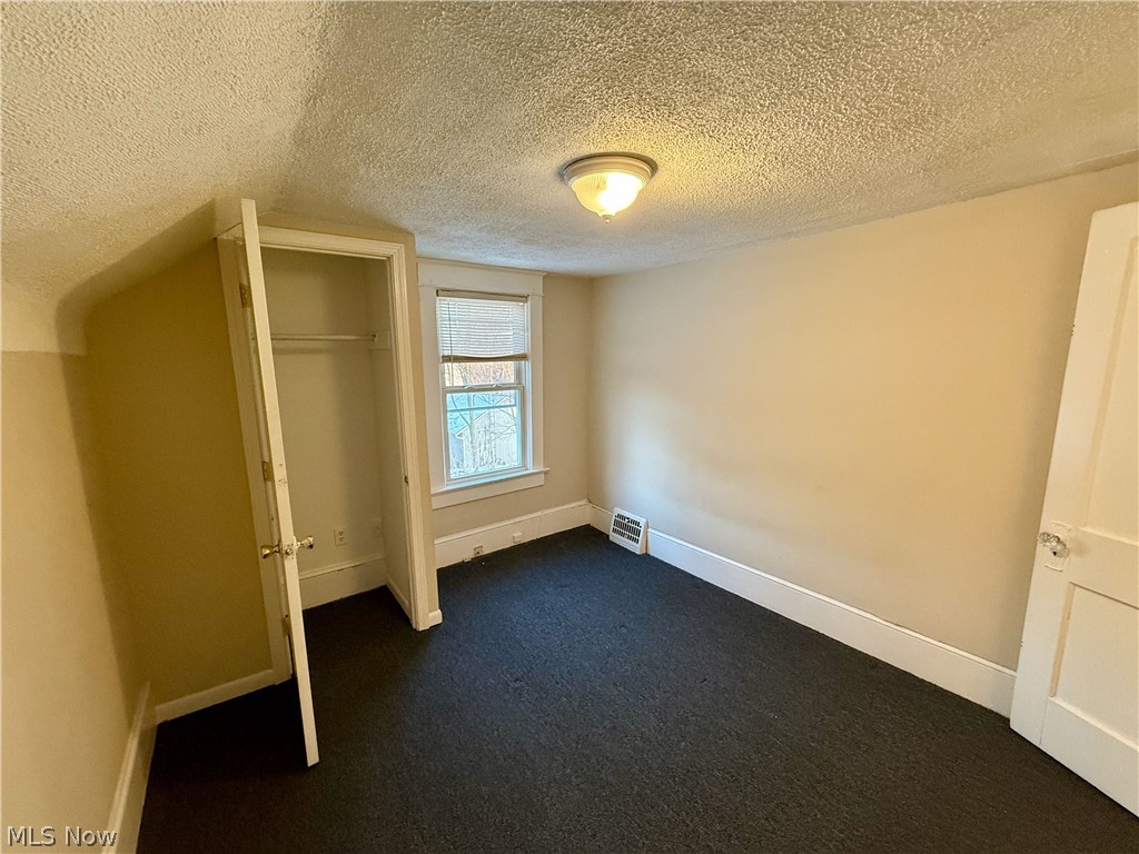 2157 10th Street SW Akron OH 44314