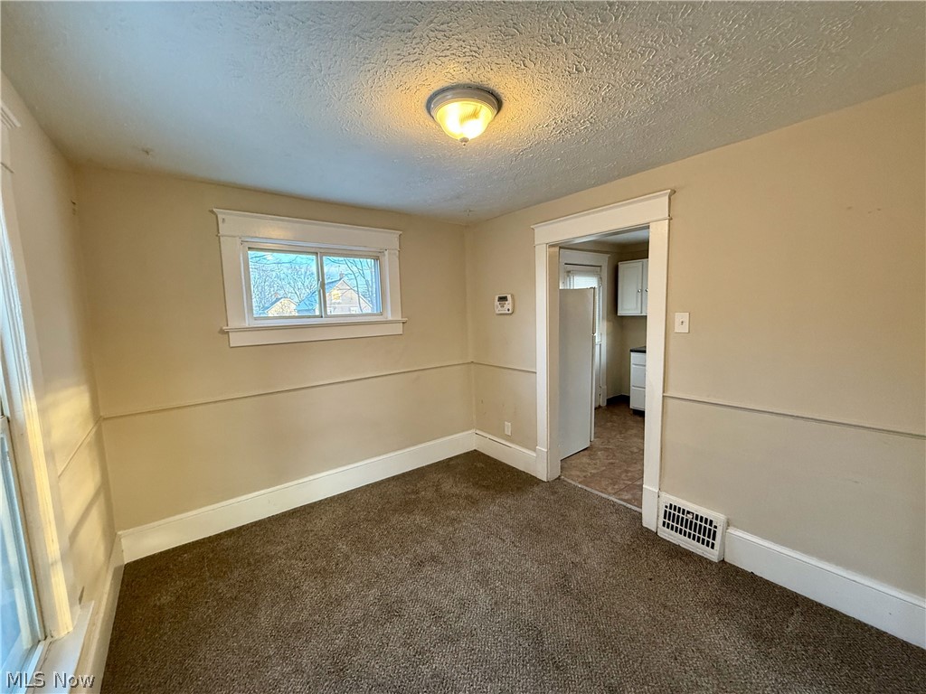 2157 10th Street SW Akron OH 44314