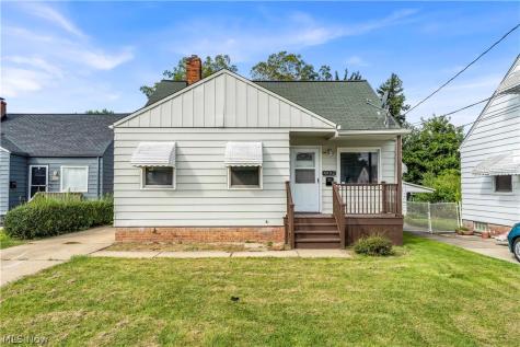 4992 Claremont Boulevard Garfield Heights OH 44125