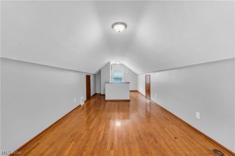 4992 Claremont Boulevard Garfield Heights OH 44125
