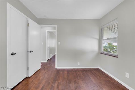 4992 Claremont Boulevard Garfield Heights OH 44125