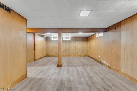 4992 Claremont Boulevard Garfield Heights OH 44125