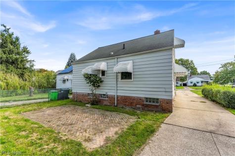 4992 Claremont Boulevard Garfield Heights OH 44125