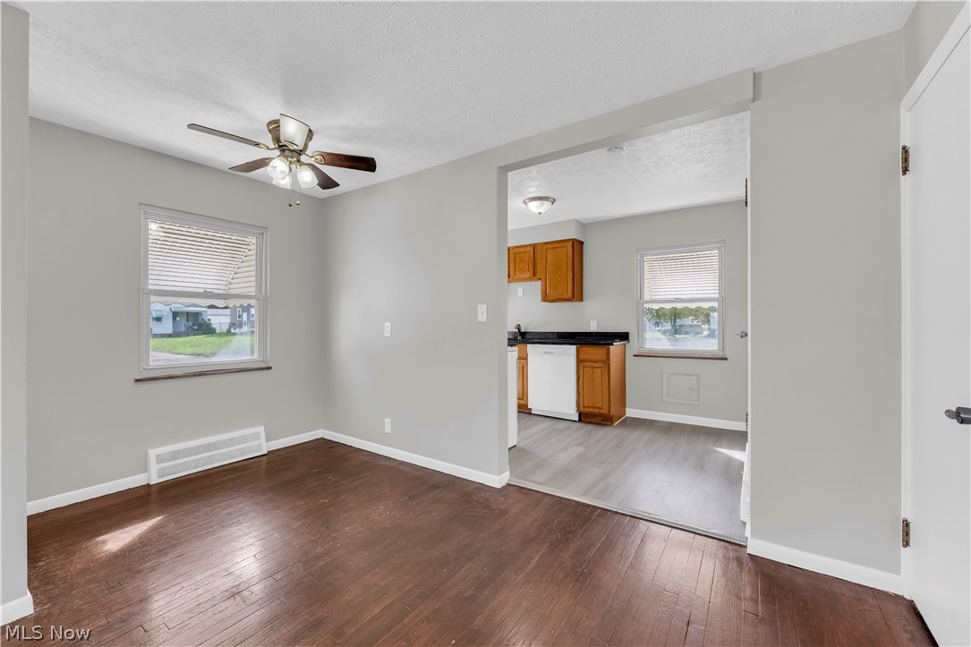 4992 Claremont Boulevard Garfield Heights OH 44125