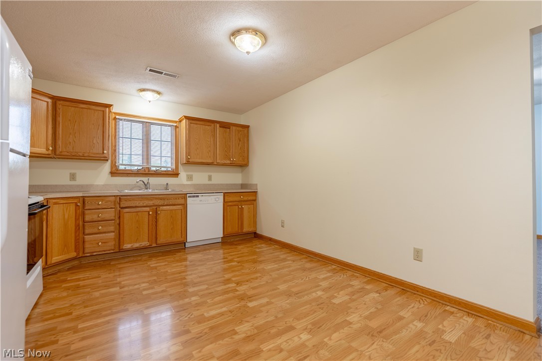 2919 Cliftmont Avenue NE Canton OH 44705