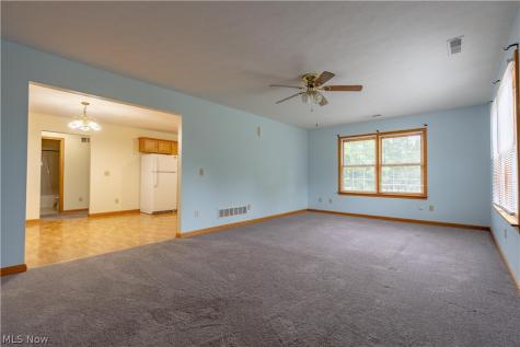 2919 Cliftmont Avenue NE Canton OH 44705