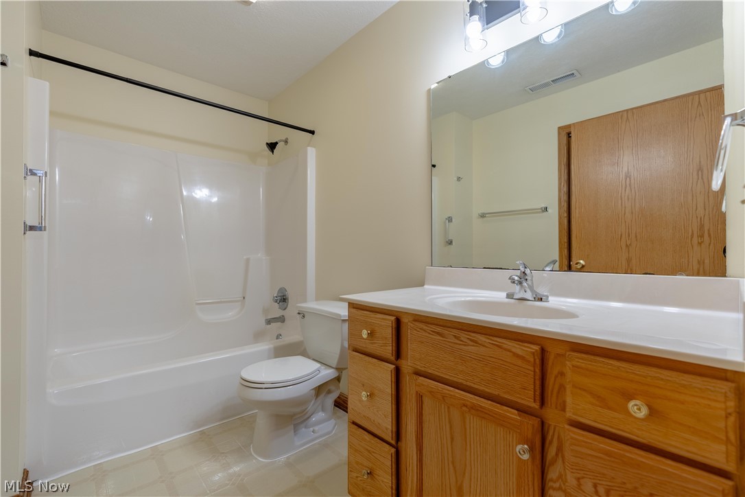 2919 Cliftmont Avenue NE Canton OH 44705
