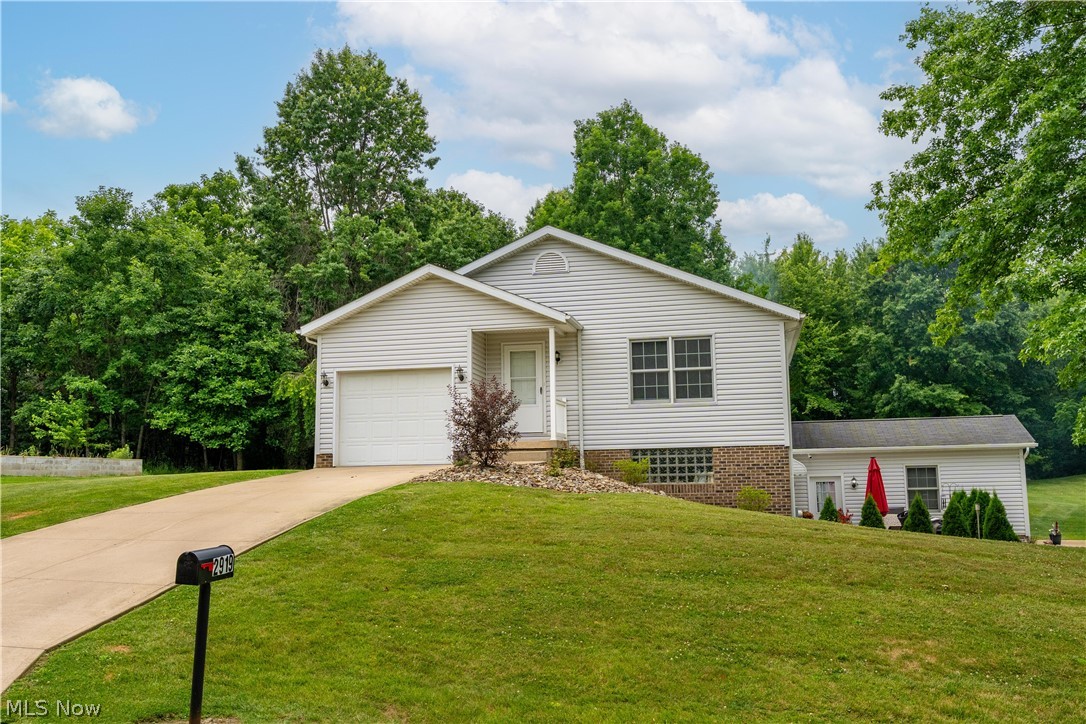 2919 Cliftmont Avenue NE Canton OH 44705