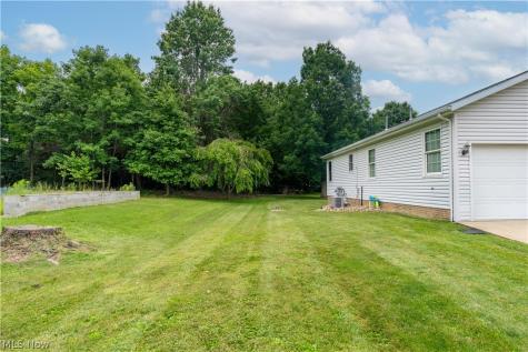 2919 Cliftmont Avenue NE Canton OH 44705