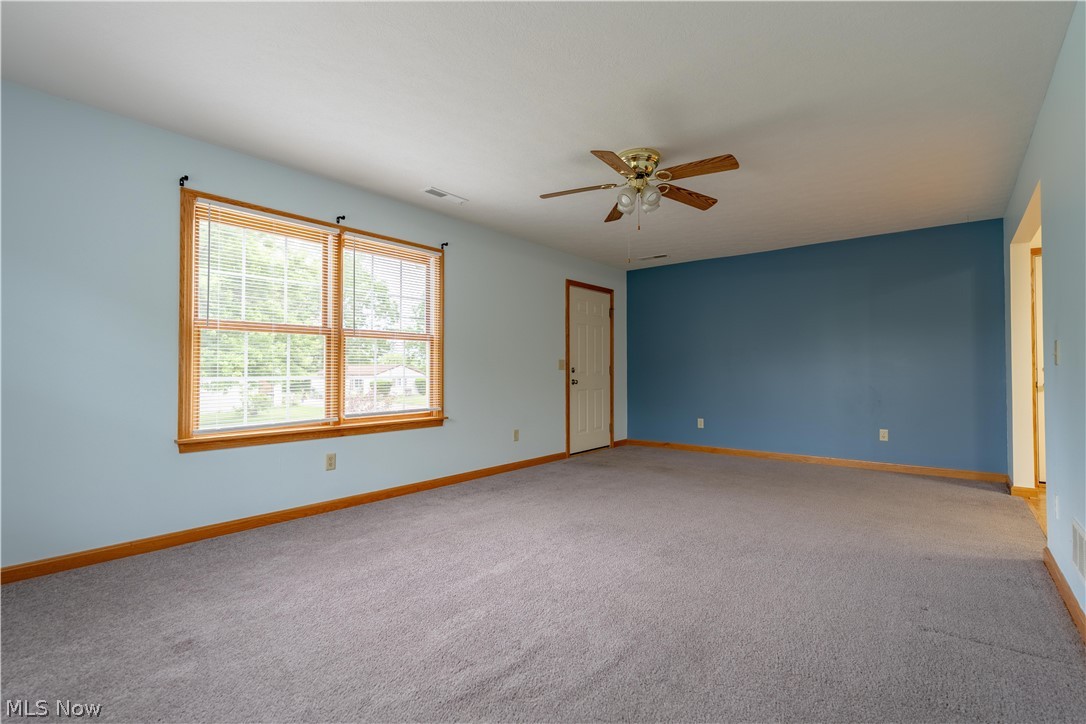 2919 Cliftmont Avenue NE Canton OH 44705