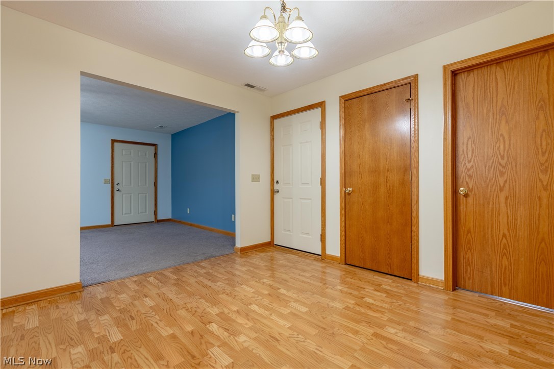 2919 Cliftmont Avenue NE Canton OH 44705