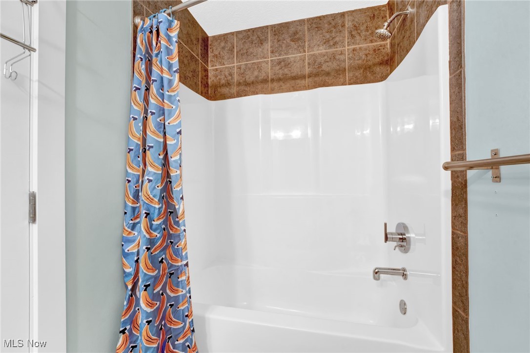 2227 City View Drive Cleveland OH 44112