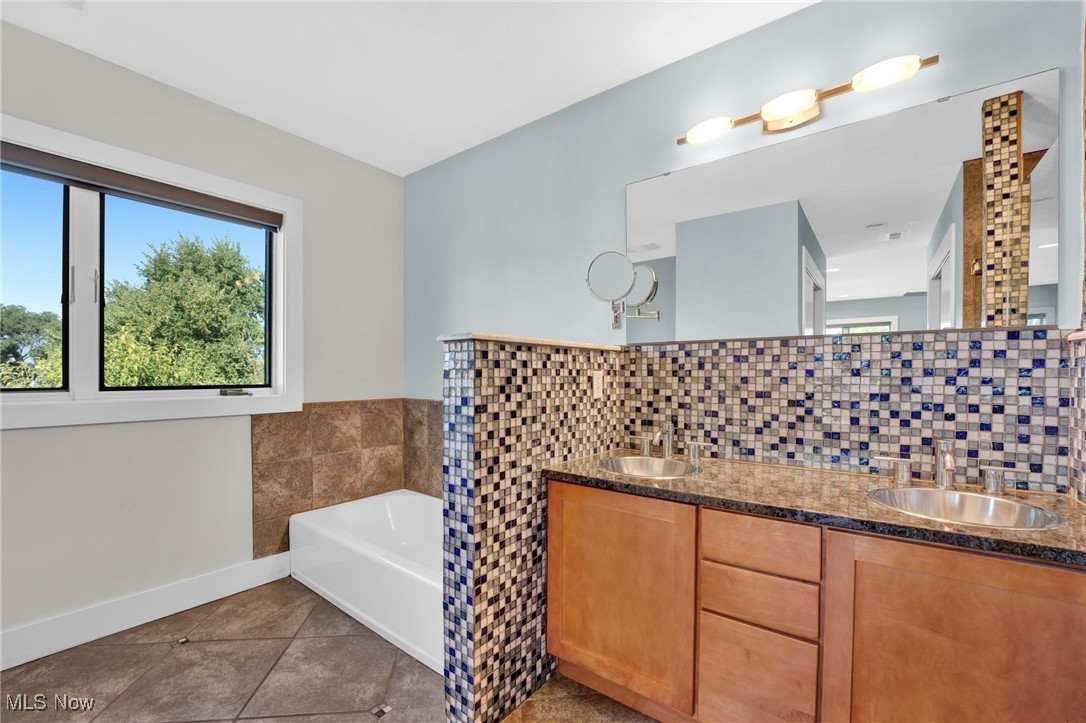 2227 City View Drive Cleveland OH 44112