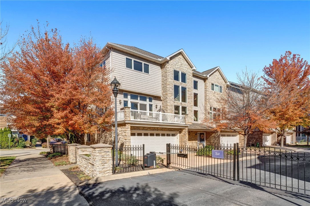 2227 City View Drive Cleveland OH 44112