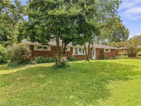 1428 Laurel Drive Macedonia OH 44056