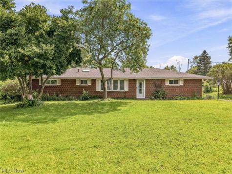 1428 Laurel Drive Macedonia OH 44056