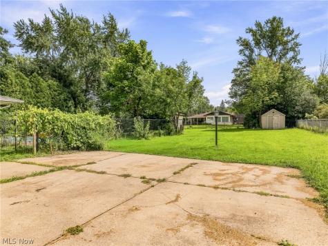 1428 Laurel Drive Macedonia OH 44056