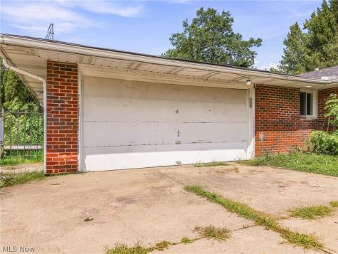 1428 Laurel Drive Macedonia OH 44056