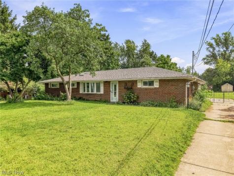 1428 Laurel Drive Macedonia OH 44056