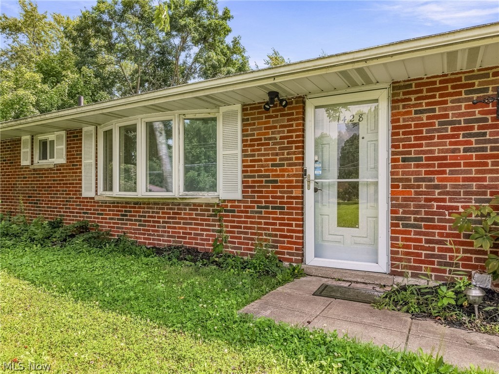 1428 Laurel Drive Macedonia OH 44056