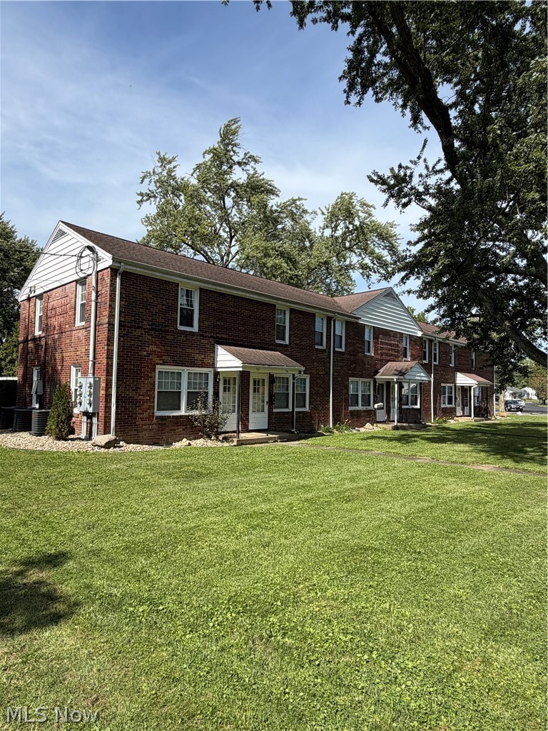 732 West Street Niles OH 44446