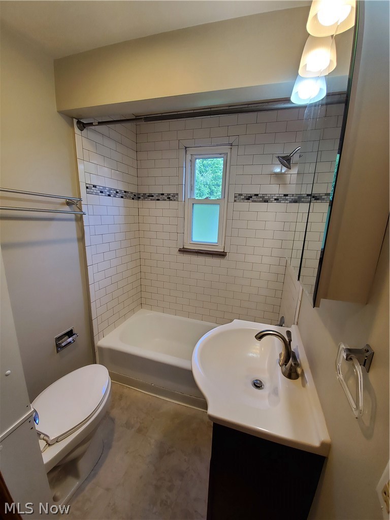 2562 3rd Street Cuyahoga Falls OH 44221