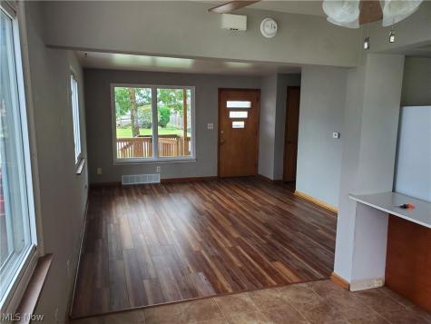 2562 3rd Street Cuyahoga Falls OH 44221