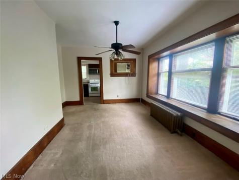 179 Oakdale Avenue Akron OH 44302