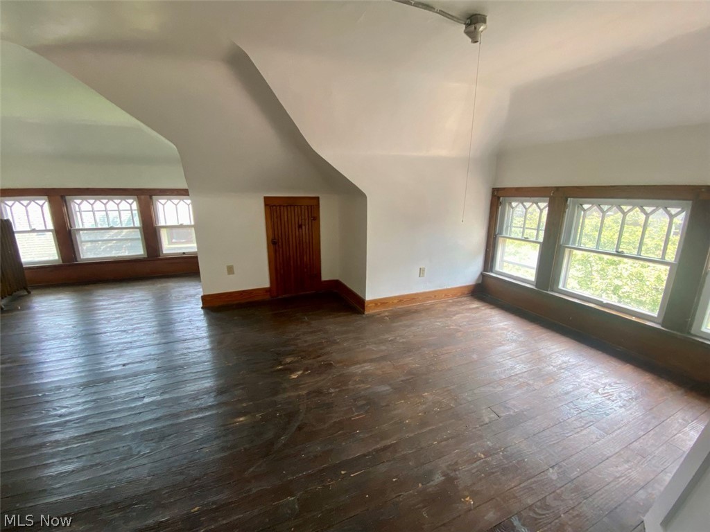 179 Oakdale Avenue Akron OH 44302