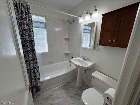 602 Huntmere Drive Bay Village OH 44140
