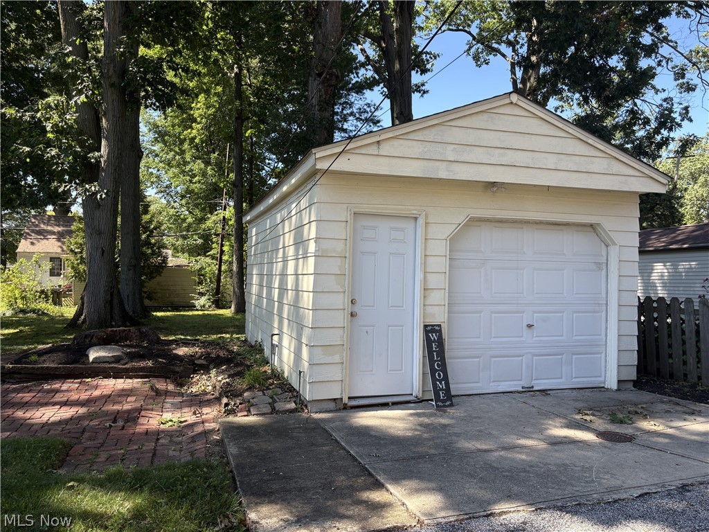 602 Huntmere Drive Bay Village OH 44140