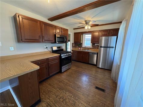 602 Huntmere Drive Bay Village OH 44140