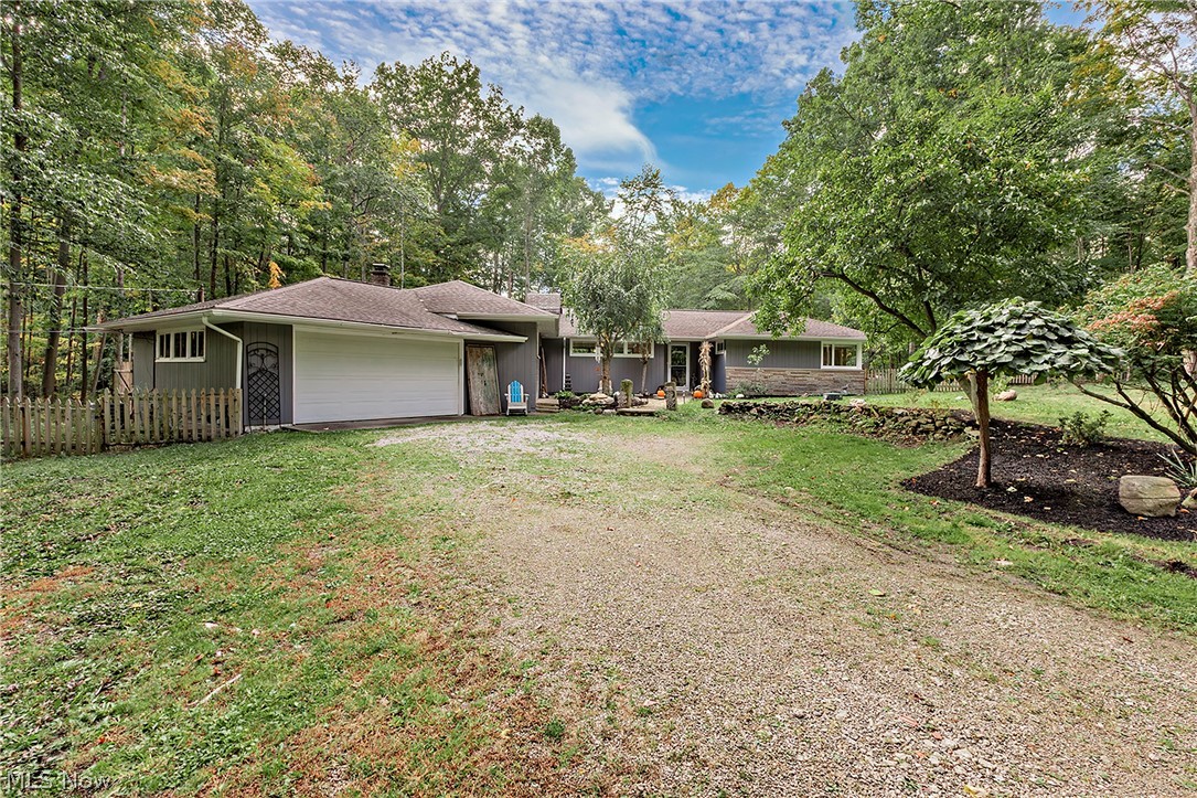 8165 Chagrin Mills Road Chagrin Falls OH 44022