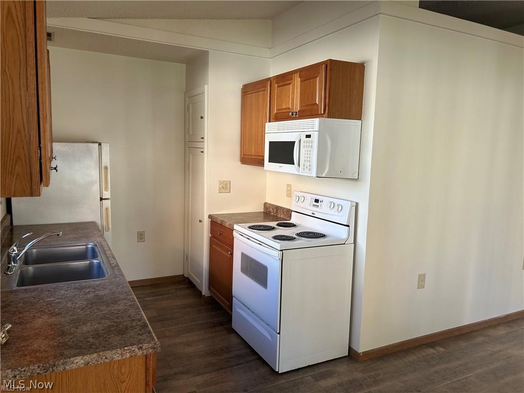 704 Main Avenue Dresden OH 43821