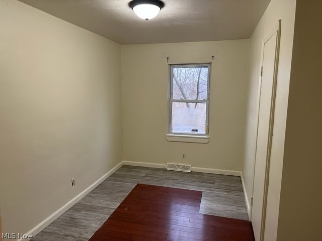 48 6th Street Campbell OH 44405