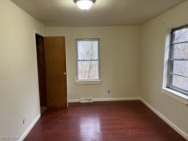 48 6th Street Campbell OH 44405