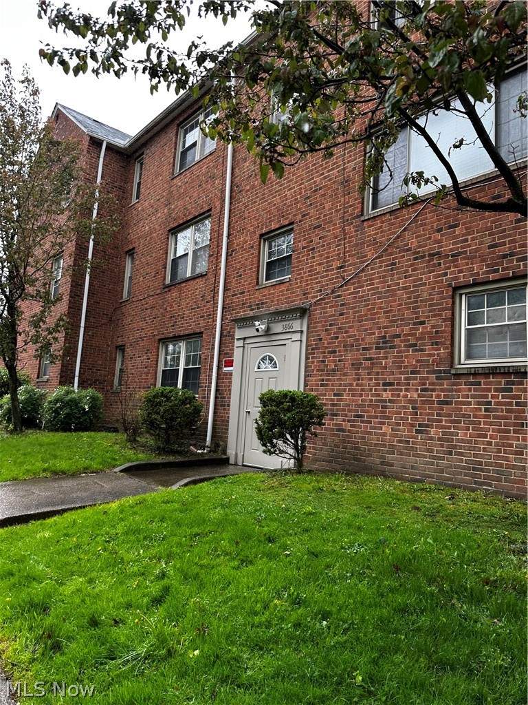 2676 Noble Road Cleveland Heights OH 44121