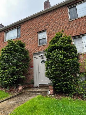 2676 Noble Road Cleveland Heights OH 44121